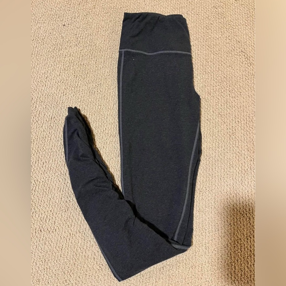 Yogipace gray yoga pants - size L - ruching at ankles - EUC